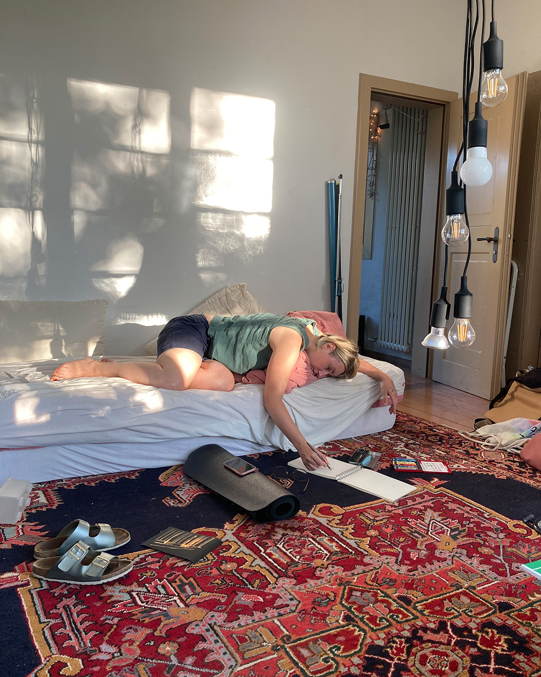 Pop Up Ausstellung und selbstorganisierte Art Residency in der Schweiz